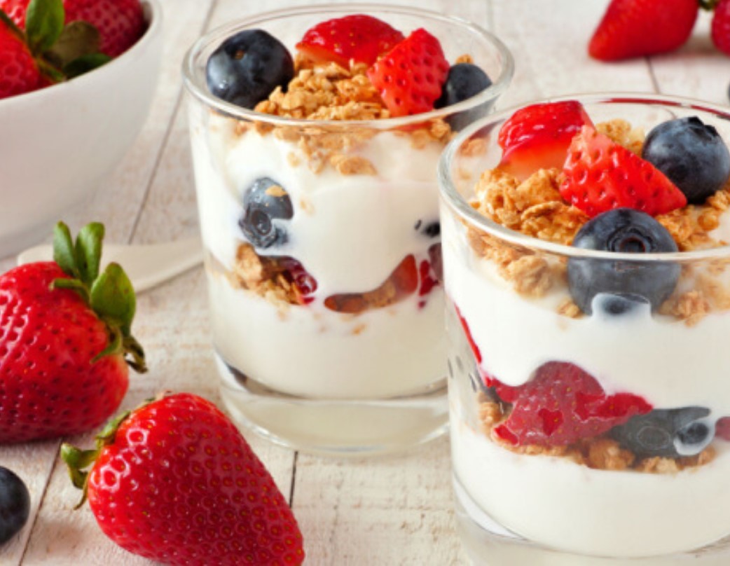 Mixed berry parfait