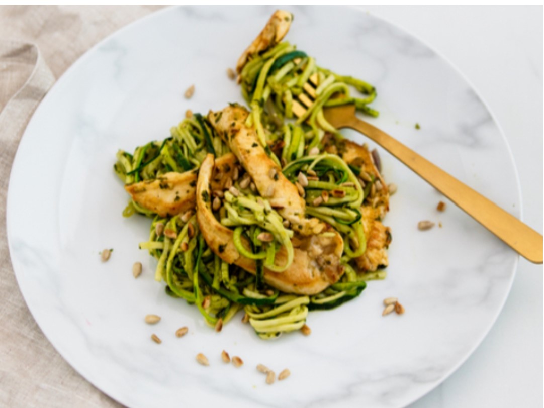 Garlic chicken zoodles