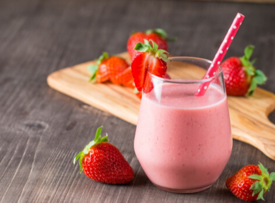 Strawberry shortcake smoothie